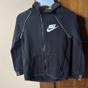 Nike Kids Black and Green Hoodie